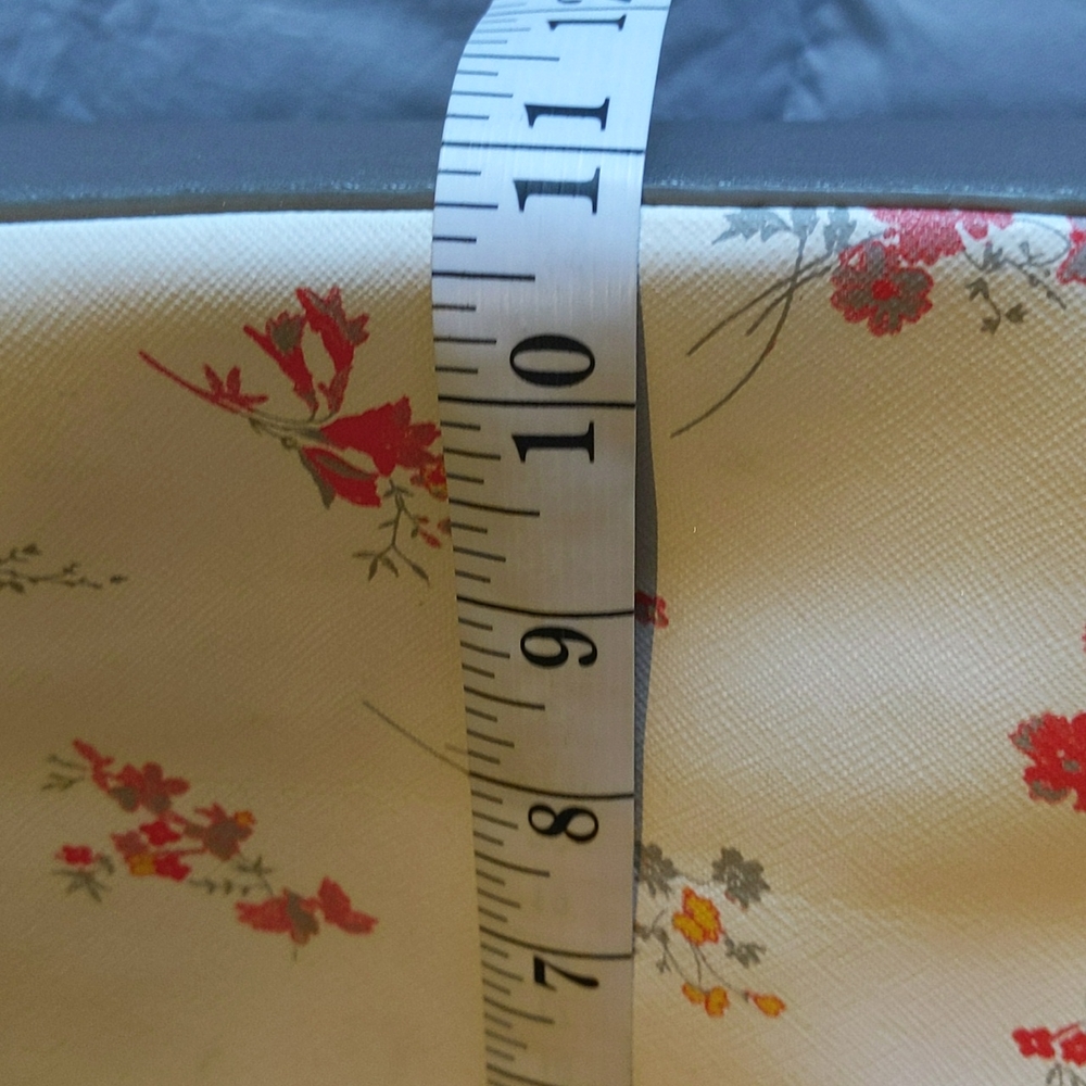 Kenneth Cole Reaction Floral Purse - Picture 12 of 15